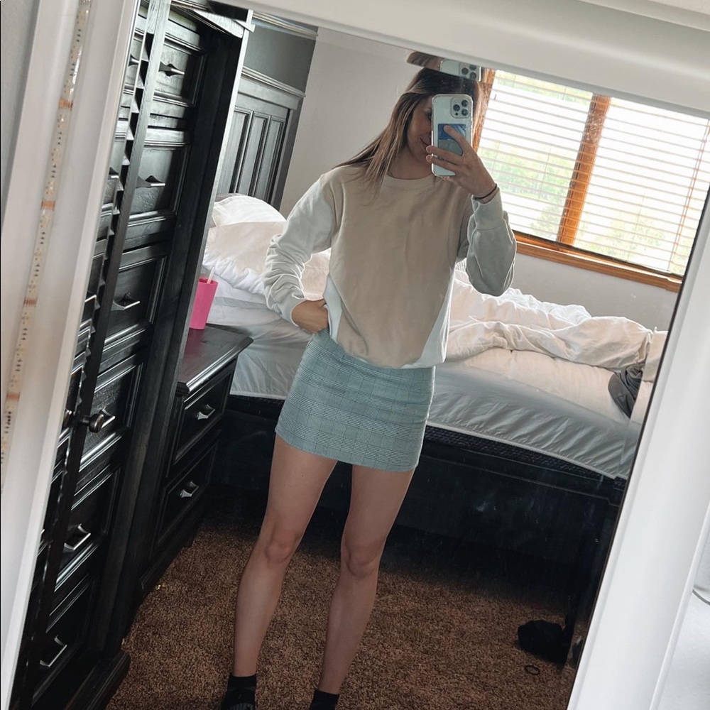 Abercrombie crew neck.